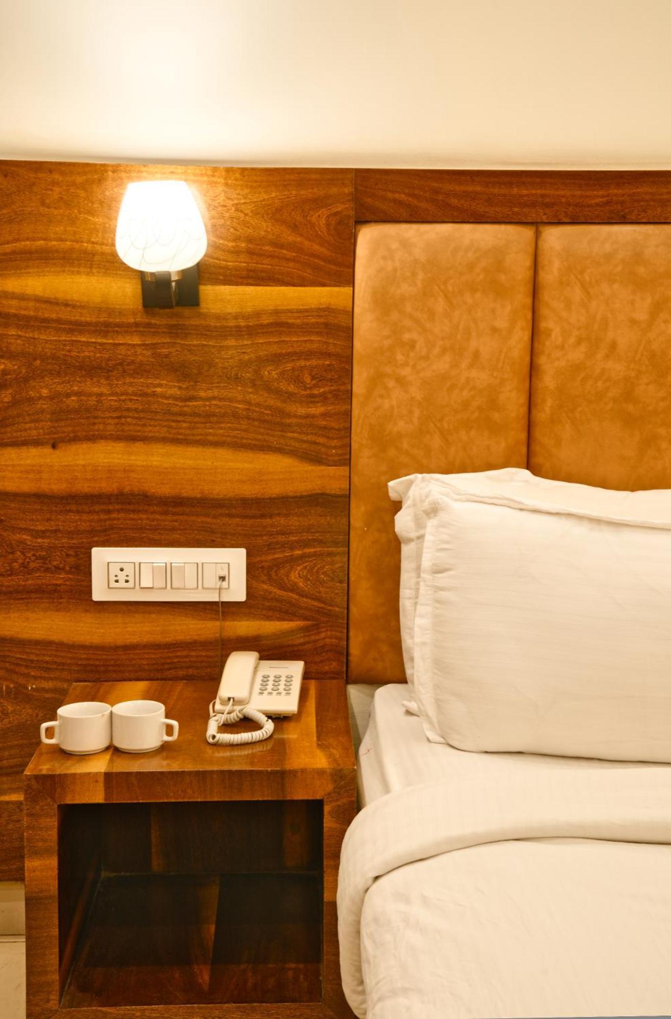 Height View Residency Hotel Dehradun Exterior photo