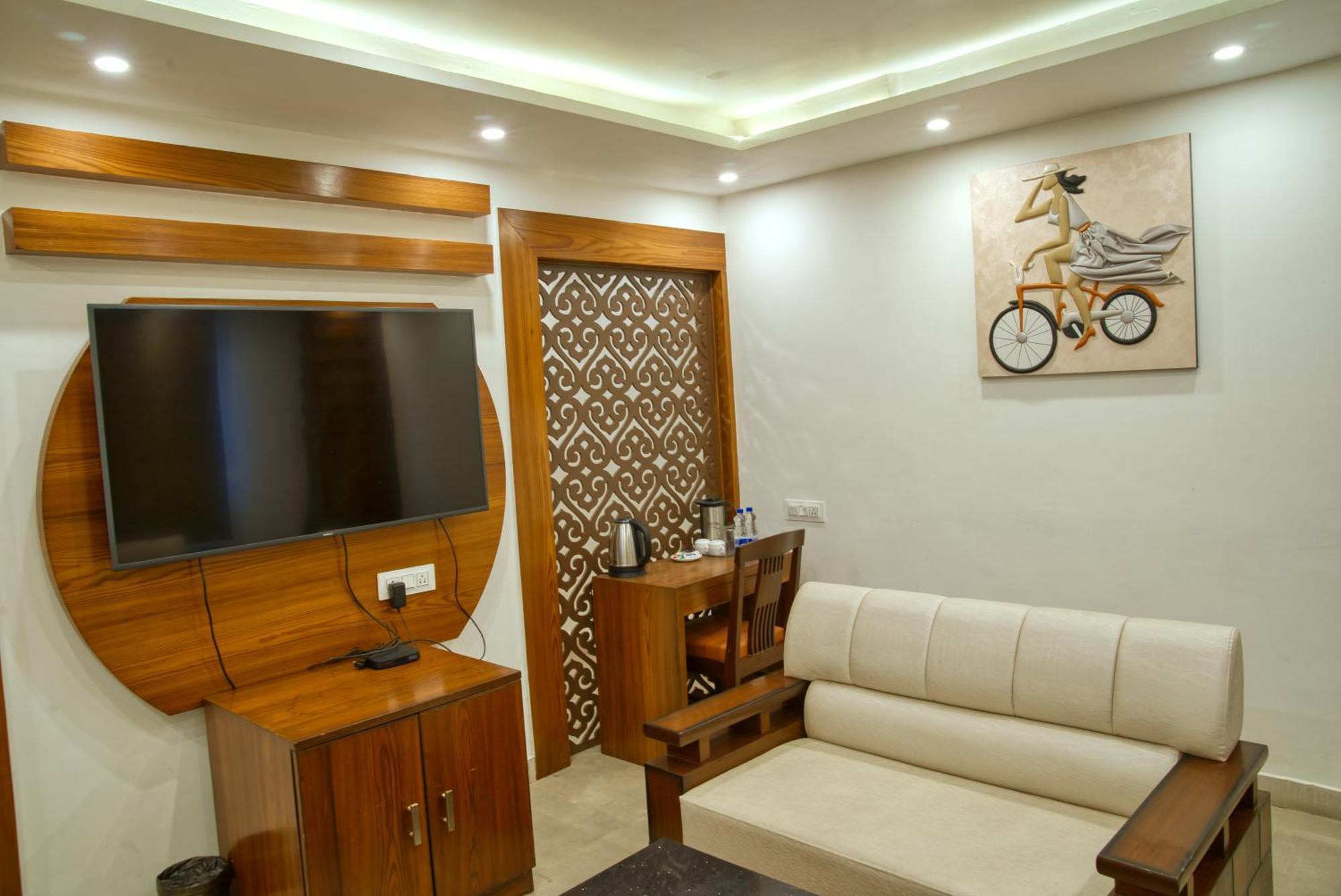 Height View Residency Hotel Dehradun Exterior photo